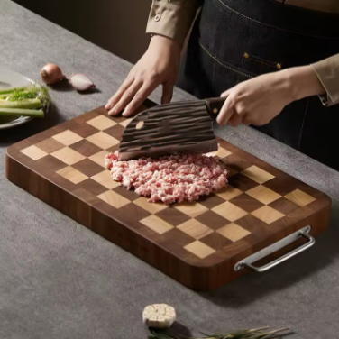 Planche à découper en bois massif style damier