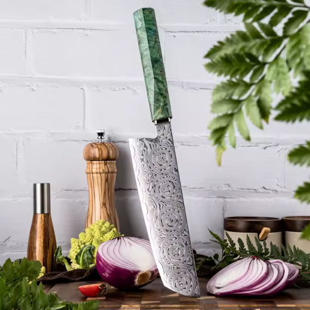 Couteau Nakiri japonais en acier damas