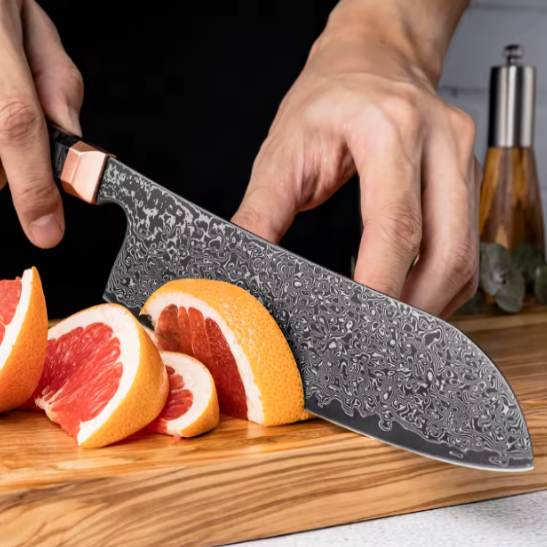 Couteau Santoku japonais en damas noir
