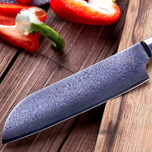 Couteau Santoku japonais en acier damas